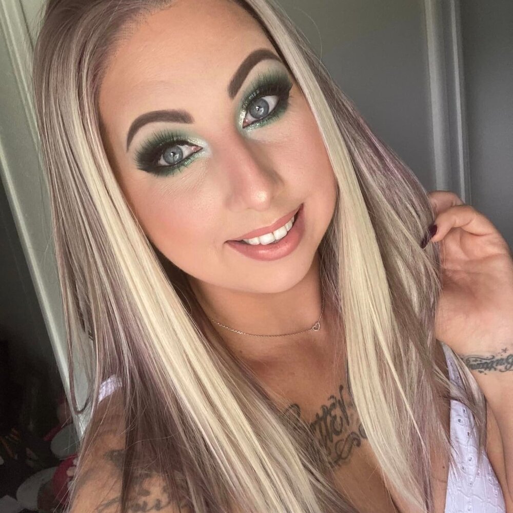 CSC Chelsey Smith Selena Lux Blonde with Lowlights